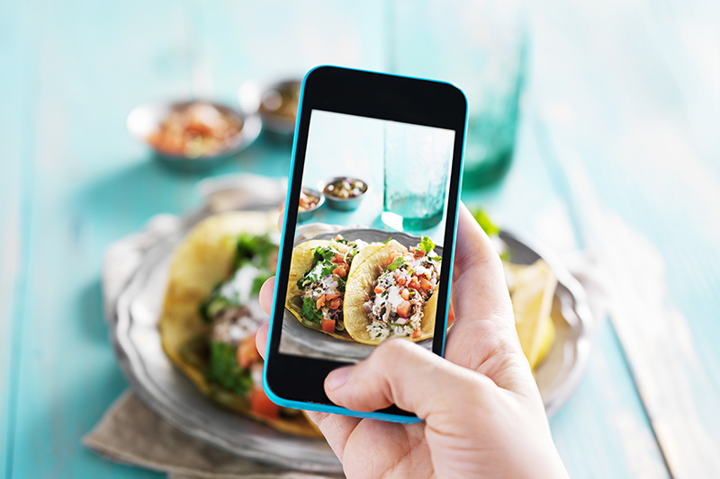 Memotret & Mengedit Foto Makanan Dengan Ponsel Bagi Fotografer Makanan