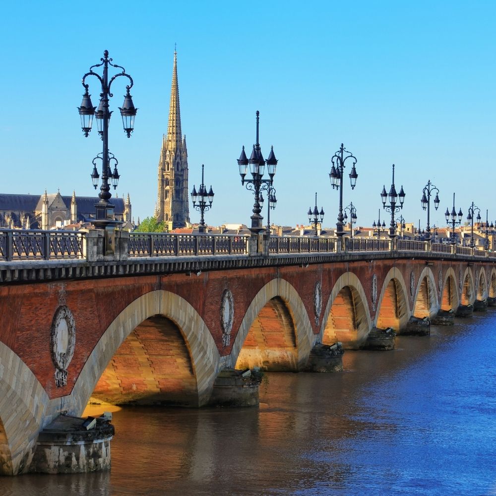 pont-de-pierre-bordeaux