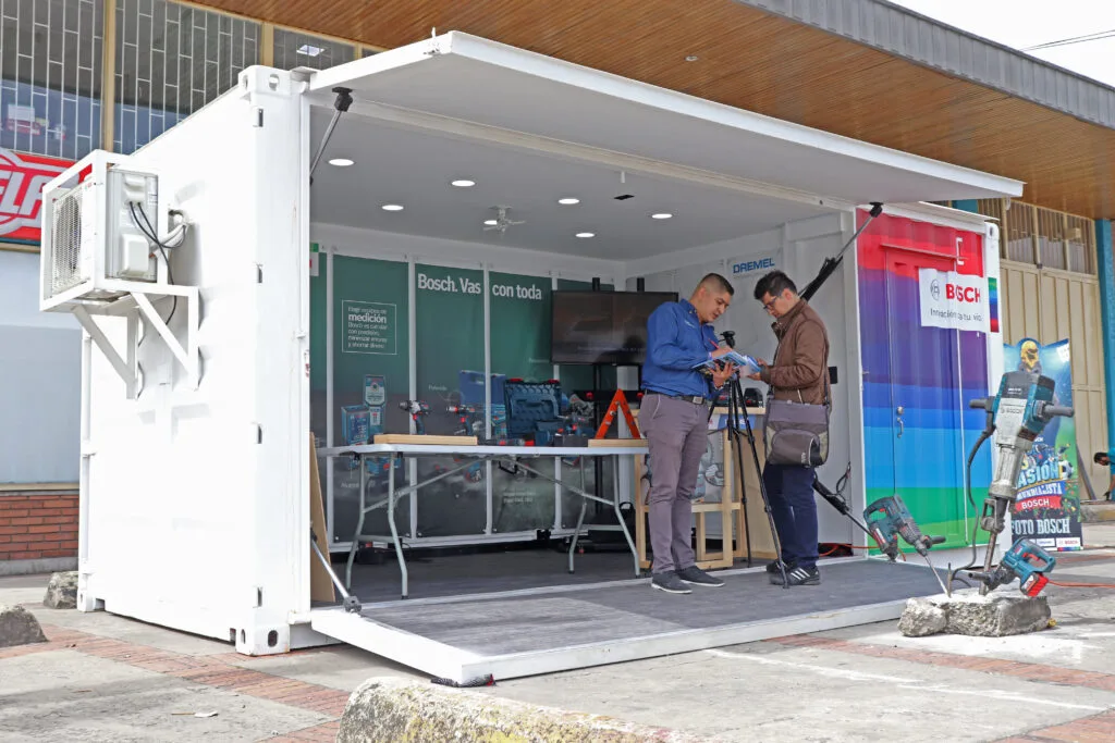 showroom en container