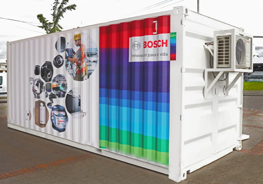 showroom construido con contenedor
