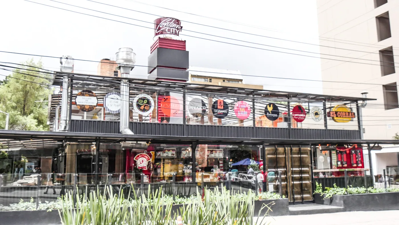Cafeterías container en el Centro Comercial Porto Alegre