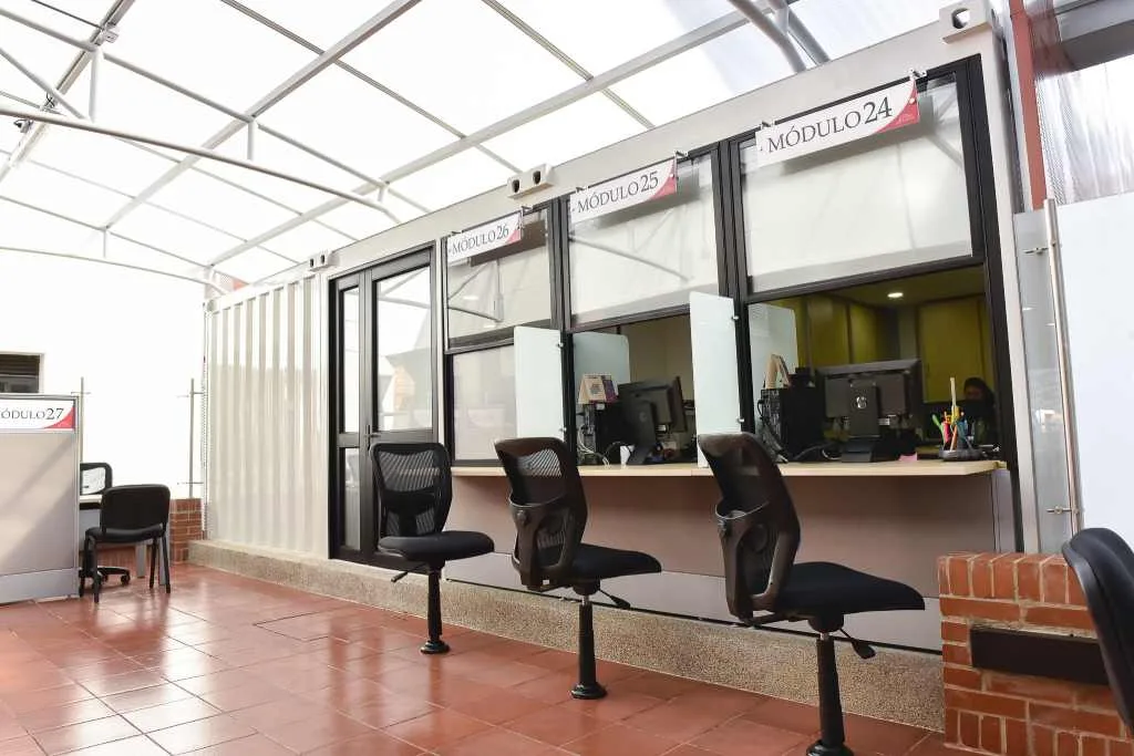 10 bondades de adaptar tu oficina en un container