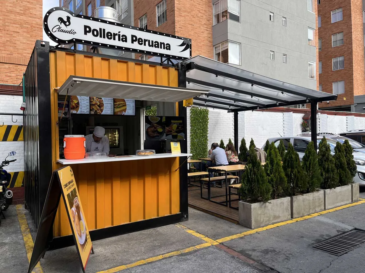 La Nueva Era de la Sostenibilidad: E-Containers apoya el Espacio Comercial para emprendedores