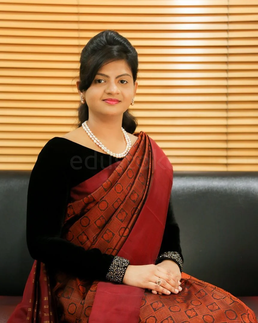 Correspondent profile