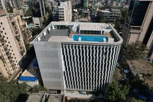 Stellar World School, Bandra logo