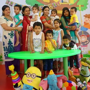 The TreeHouse Maniktala logo