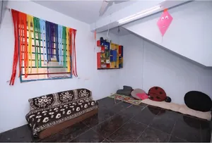 i Discover Global School logo