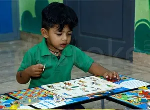 Gurukulam Play School logo