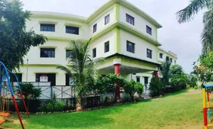 Capital Public School logo