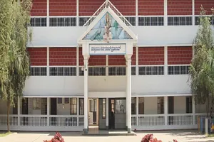 SRI ADICHUNCHANAGIRI CENTRAL SCHOOL logo