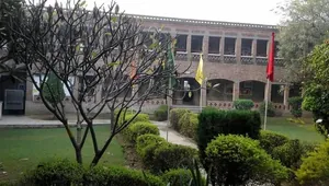 SARDAR PATEL VIDYA NIKETAN logo