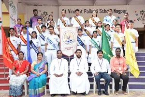 ST VINCENT PALLOTTI SCHOOL logo