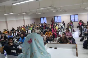 Chetanas Hazarimal Somani College Of Commerce &amp; Economics, Government Colony,Bandra East, Mumbai