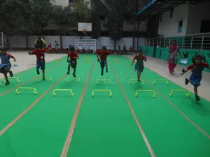 GREEN VALLEY ENGLISH SCHOOL logo