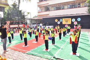 The WORLD School Vishrantwadi  logo