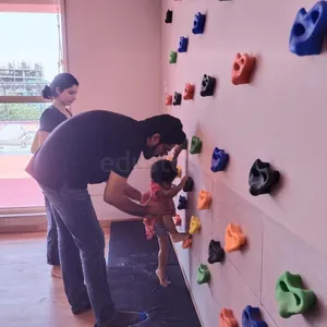 Yatha DIS Preschool &amp; DayCare logo