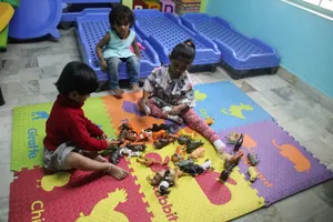 Busy Bees Play School Kukatpally logo