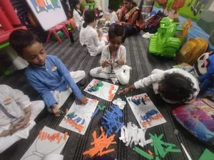 The Learning Fly Preschool logo