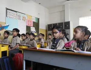 neo Slate School logo