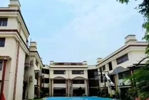 Lucknow Public School logo