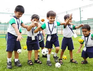 Kohinoor Blossoms logo