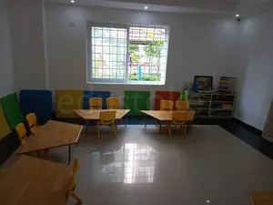 Little Millennium logo