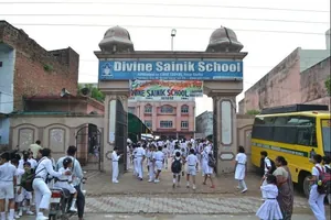 Divine Sainik School logo