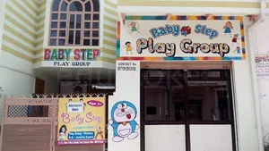 Baby Step Play Group Trans Yamuna Colony logo