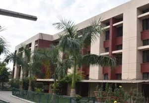 Police D.A.V Public School logo