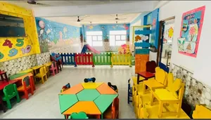 New Arya Public School logo