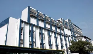 Podar International School  - Mumbai (Santacruz) logo