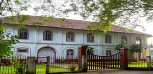 THE DELTA STUDY SCHOOL  logo