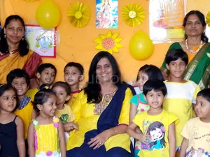 VIVIANA PRE SCHOOL AND CRECHE logo