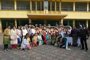 Holy Child School logo