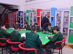 Delhi Public School logo