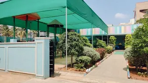 The Blossom Tots Pre-School logo