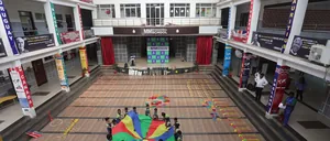 MM International School logo