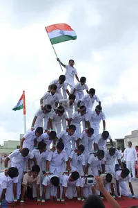 BUDS &amp; FLOWERS HIGH SCHOOL logo