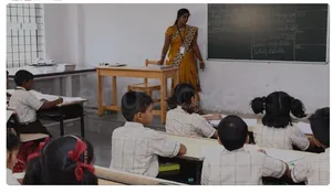 Rainbow International School logo