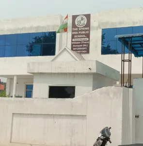 Spring Era School logo