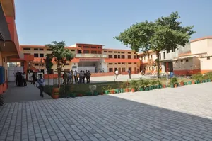 K K PUBLIC SCHOOL logo