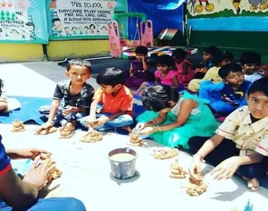 Khushi Gurukulam Preschool logo