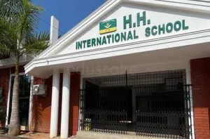 HH International School logo