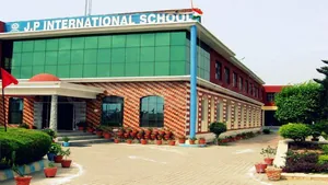 J P INTERNATIONAL logo