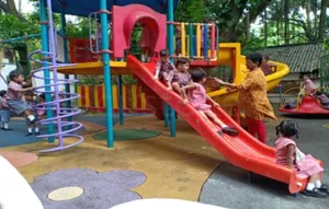 Cumballa Hill High School logo