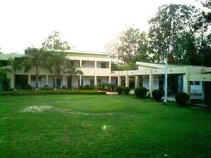 HAL Middle School logo