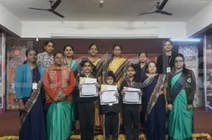 PRIYADARSHINI NAGPUR PUBLIC SCHOOL logo