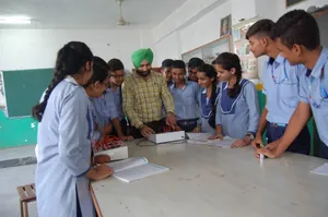 HVM Convent Senior Secondary School logo