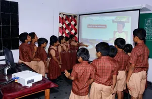 Little Heart School logo