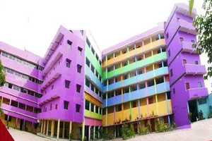 L A GARDEN HIGH SCHOOL logo